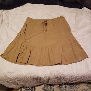 Khaki draw string skirt, slightly ruffled